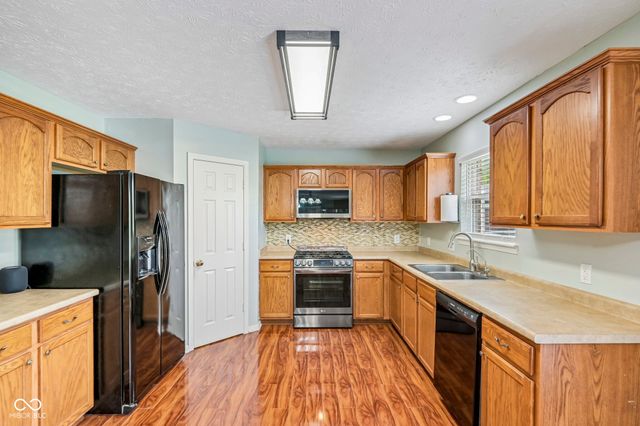 1314 Starcross Drive, Indianapolis, IN 46239