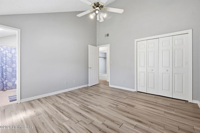 10305 Vantage Rd, Louisville, KY 40299