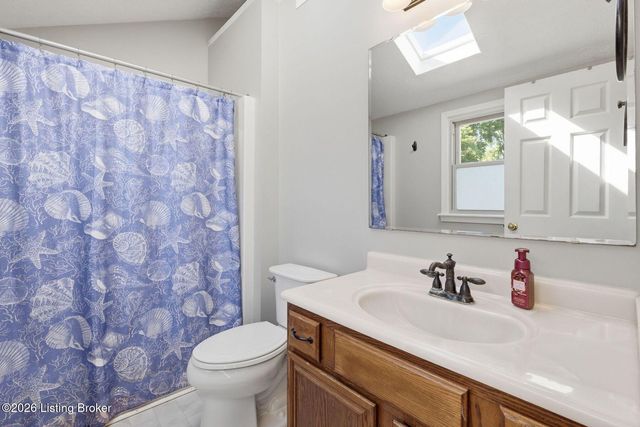 10305 Vantage Rd, Louisville, KY 40299