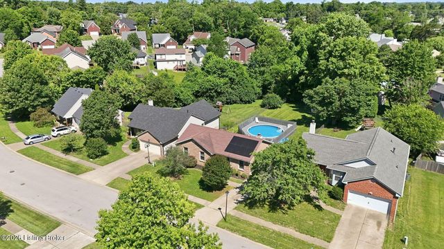 10305 Vantage Rd, Louisville, KY 40299