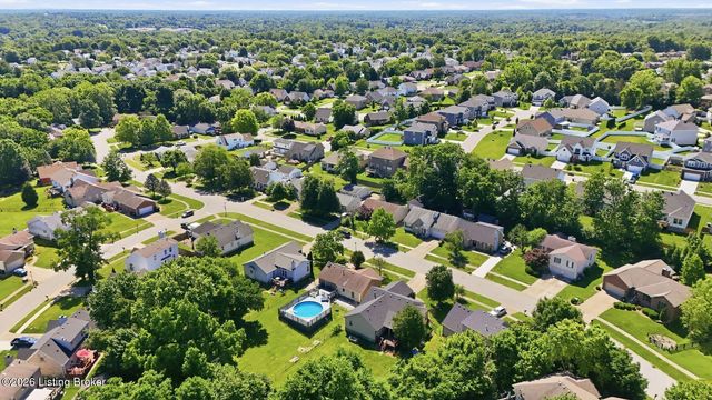 10305 Vantage Rd, Louisville, KY 40299