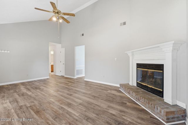 10305 Vantage Rd, Louisville, KY 40299