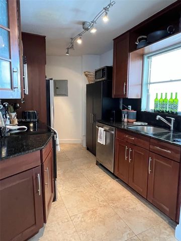 1881 Washington Ave 12E, Miami Beach, FL 33139