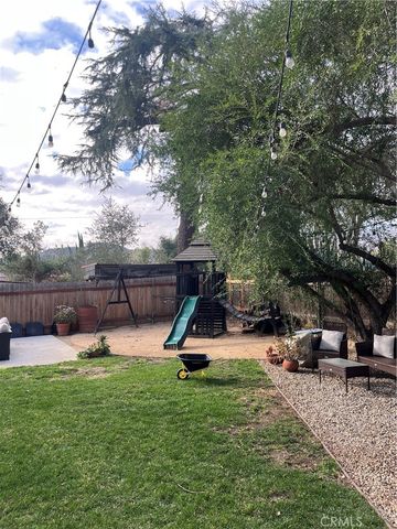 3517 N Mills Avenue, Claremont, CA 91711