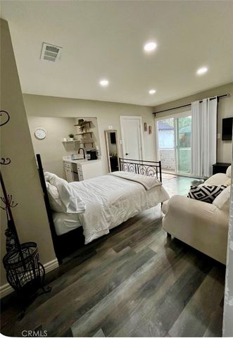 3517 N Mills Avenue, Claremont, CA 91711
