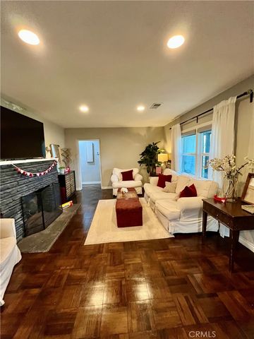 3517 N Mills Avenue, Claremont, CA 91711