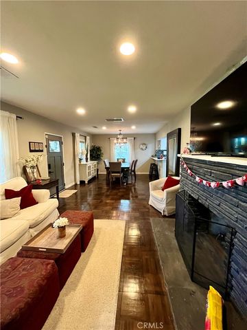 3517 N Mills Avenue, Claremont, CA 91711