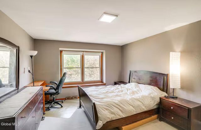 214 Walnut Lane, Guilderland, NY 12159