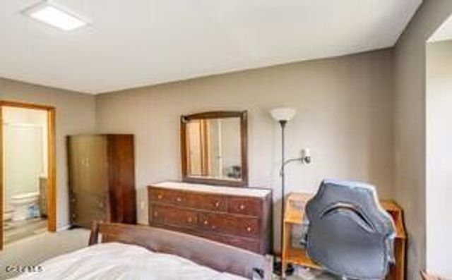 214 Walnut Lane, Guilderland, NY 12159