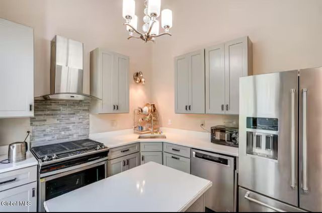 214 Walnut Lane, Guilderland, NY 12159