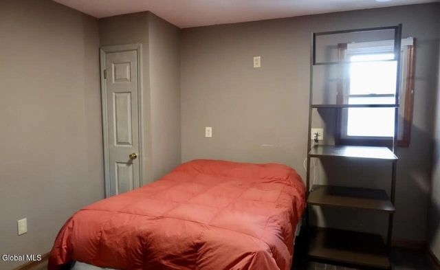 214 Walnut Lane, Guilderland, NY 12159