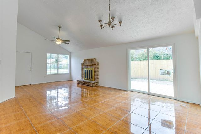 7535 Roaring Springs Drive, Houston, TX 77064