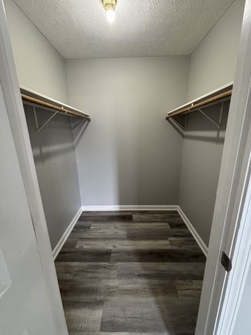 84 Kristen Dr, Lafayette, TN 37083