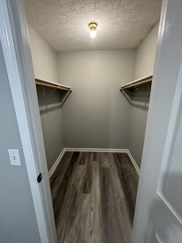 84 Kristen Dr, Lafayette, TN 37083