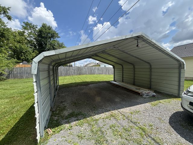 84 Kristen Dr, Lafayette, TN 37083
