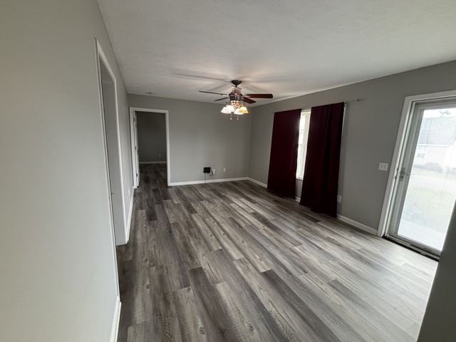 84 Kristen Dr, Lafayette, TN 37083