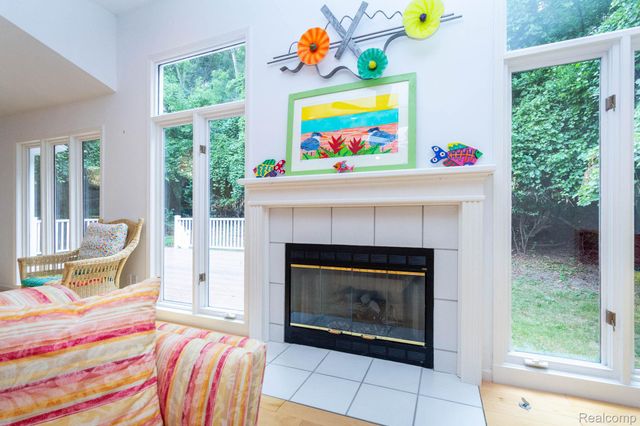 3387 Henley Court, Rochester Hills, MI 48309