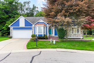 3387 Henley Court, Rochester Hills, MI 48309