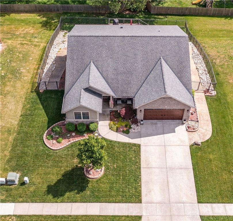 1331 Peregrine Way, Hamilton, OH 45013