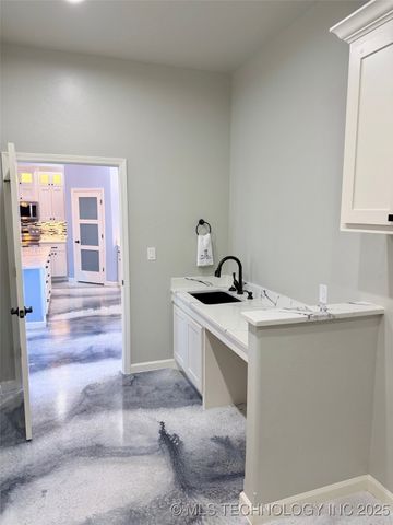 1813 Willow Place, Kingston, OK 73439