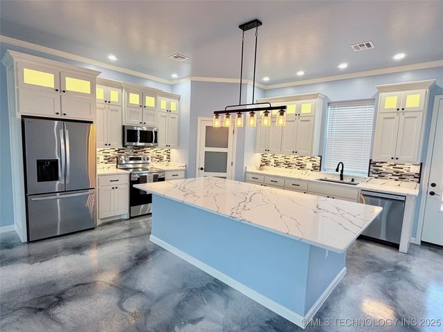 1813 Willow Place, Kingston, OK 73439