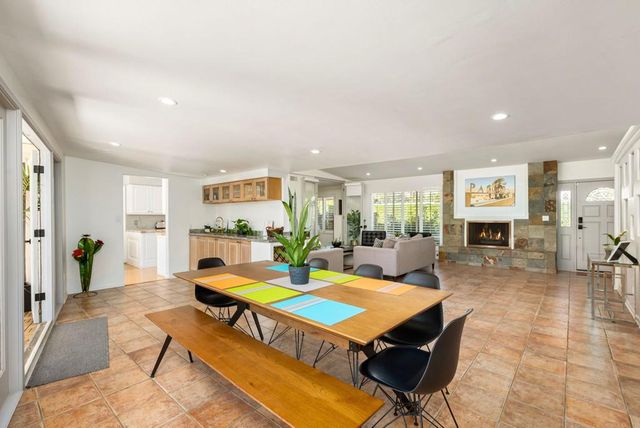 1090 S Calle De Maria, Palm Springs, CA 92264