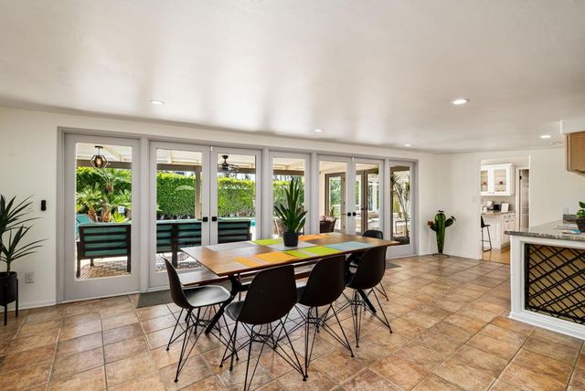 1090 S Calle De Maria, Palm Springs, CA 92264