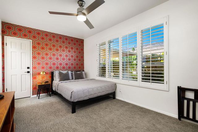 1090 S Calle De Maria, Palm Springs, CA 92264