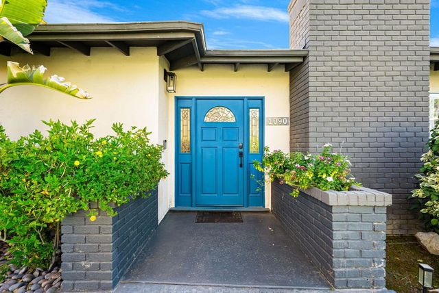 1090 S Calle De Maria, Palm Springs, CA 92264