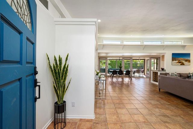 1090 S Calle De Maria, Palm Springs, CA 92264