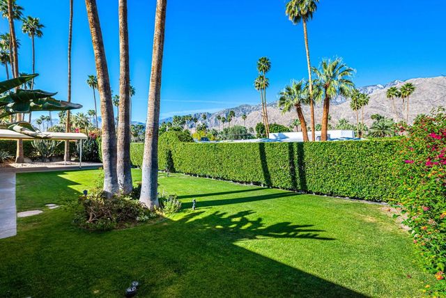 1090 S Calle De Maria, Palm Springs, CA 92264
