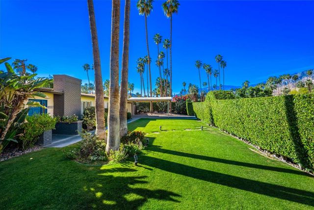 1090 S Calle De Maria, Palm Springs, CA 92264