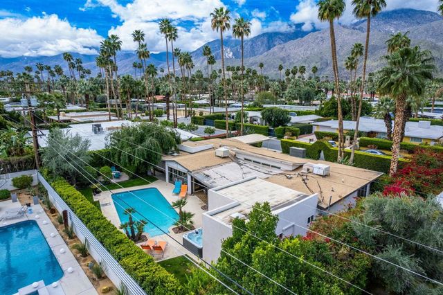 1090 S Calle De Maria, Palm Springs, CA 92264