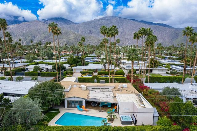 1090 S Calle De Maria, Palm Springs, CA 92264