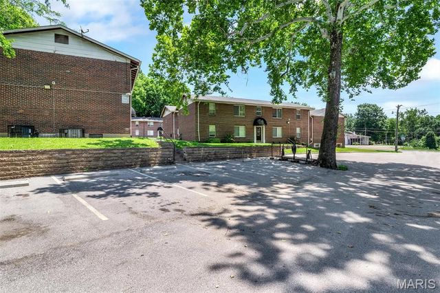 249 Chambers Road, Riverview, MO 63137