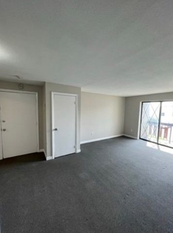 45 Mccoba St. 64, Revere, MA 02151