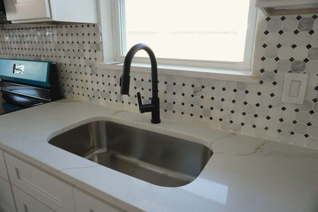 1112 Karla Drive, Hurst, TX 76053