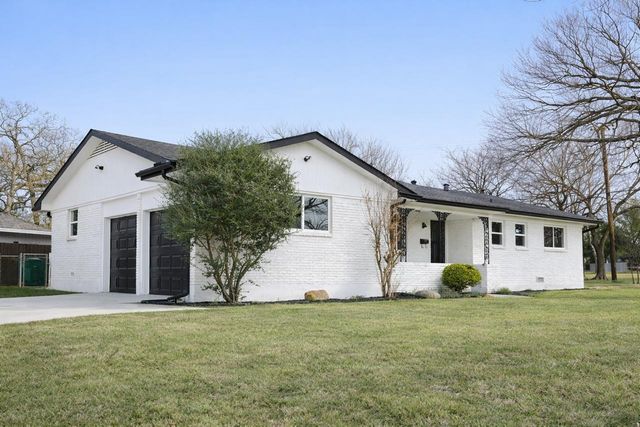 1112 Karla Drive, Hurst, TX 76053