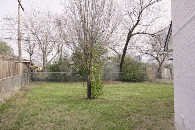 1112 Karla Drive, Hurst, TX 76053