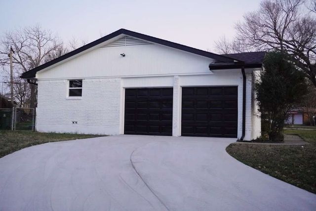 1112 Karla Drive, Hurst, TX 76053