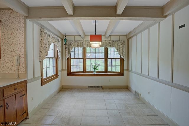 14 William Barnes Road, Raritan Twp., NJ 08822