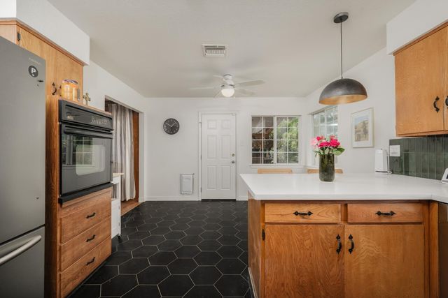 6229 Wildomar Way, Carmichael, CA 95608