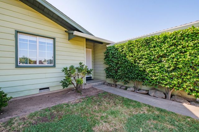 6229 Wildomar Way, Carmichael, CA 95608