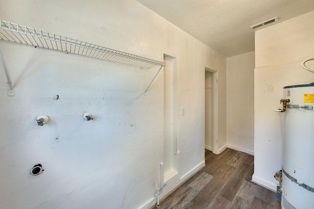 2565 14th St, Sacramento, CA 95818
