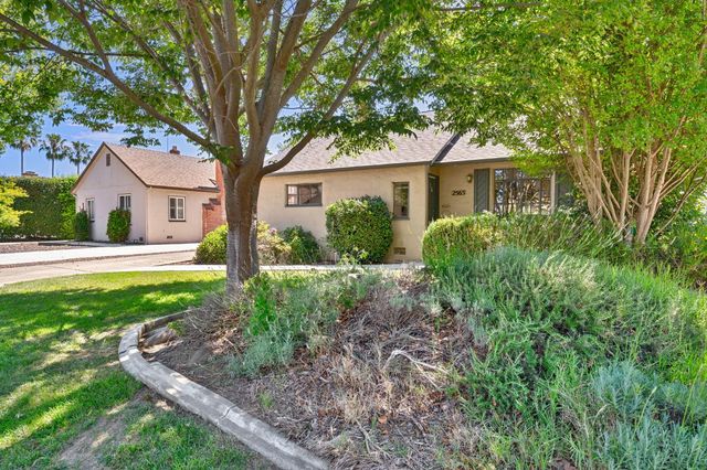 2565 14th St, Sacramento, CA 95818