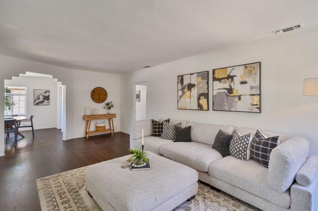2565 14th St, Sacramento, CA 95818