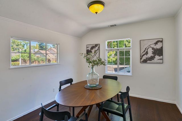 2565 14th St, Sacramento, CA 95818