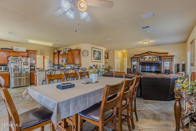 500 GINA VEGA Drive, Canutillo, TX 79835