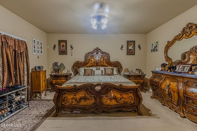 500 GINA VEGA Drive, Canutillo, TX 79835