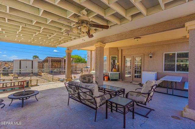 500 GINA VEGA Drive, Canutillo, TX 79835